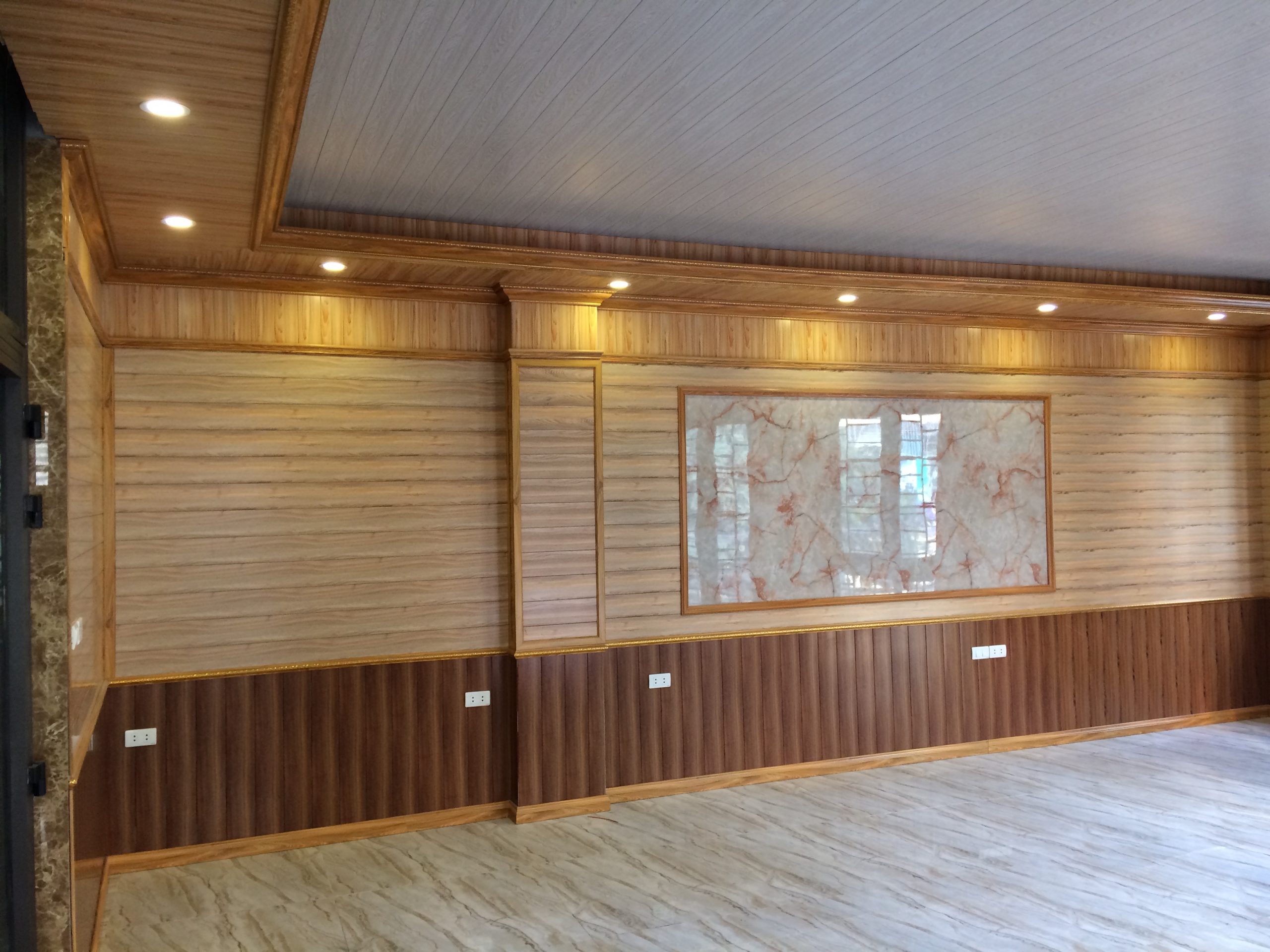 tấm nhựa trang trí giả gỗ