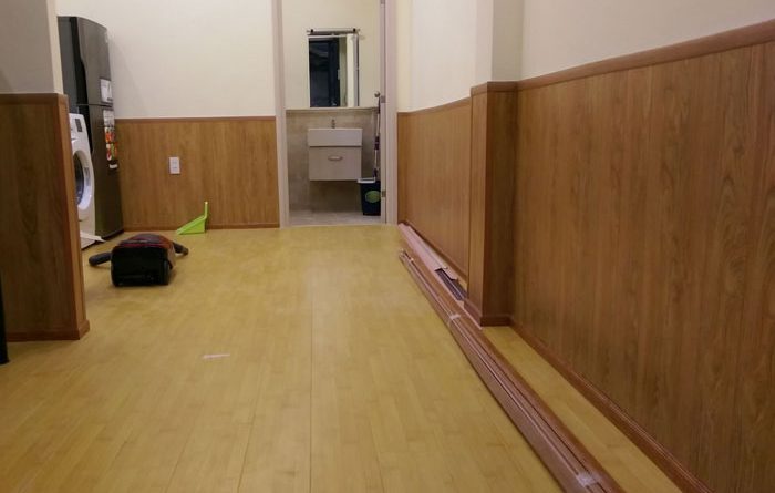 tấm nhựa trang trí giả gỗ